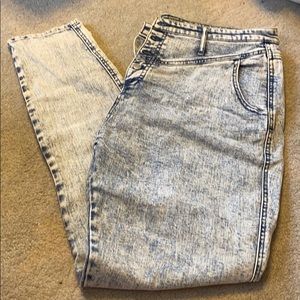 NWOT Wild Fable Acid Wash Jeans Size 14